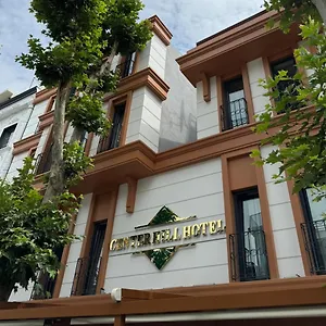 Center Hill Hotel